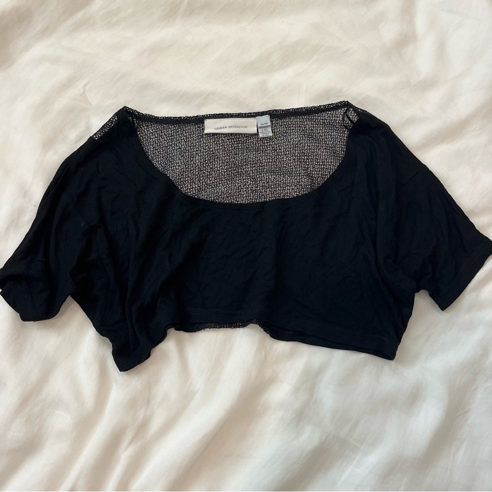 Urban behavior black crop top